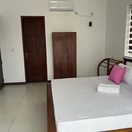 Silina Airport Transit Hotel & Residence Katunayaka Екстериор снимка