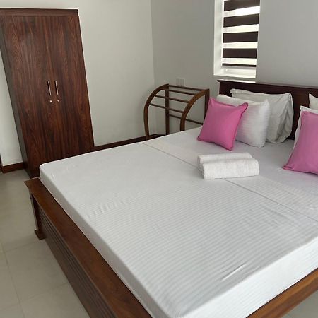 Silina Airport Transit Hotel & Residence Katunayaka Екстериор снимка