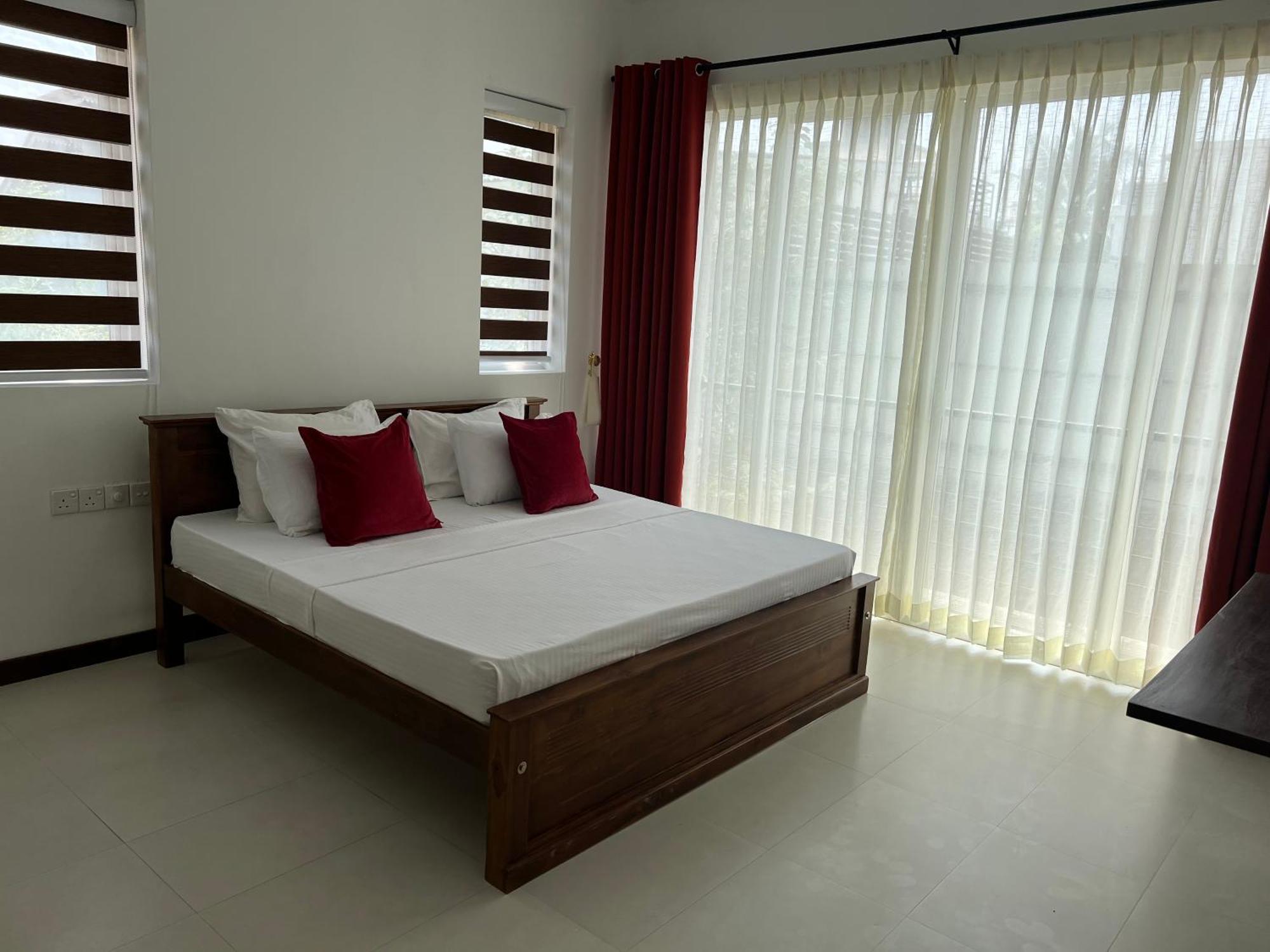 Silina Airport Transit Hotel & Residence Katunayaka Екстериор снимка