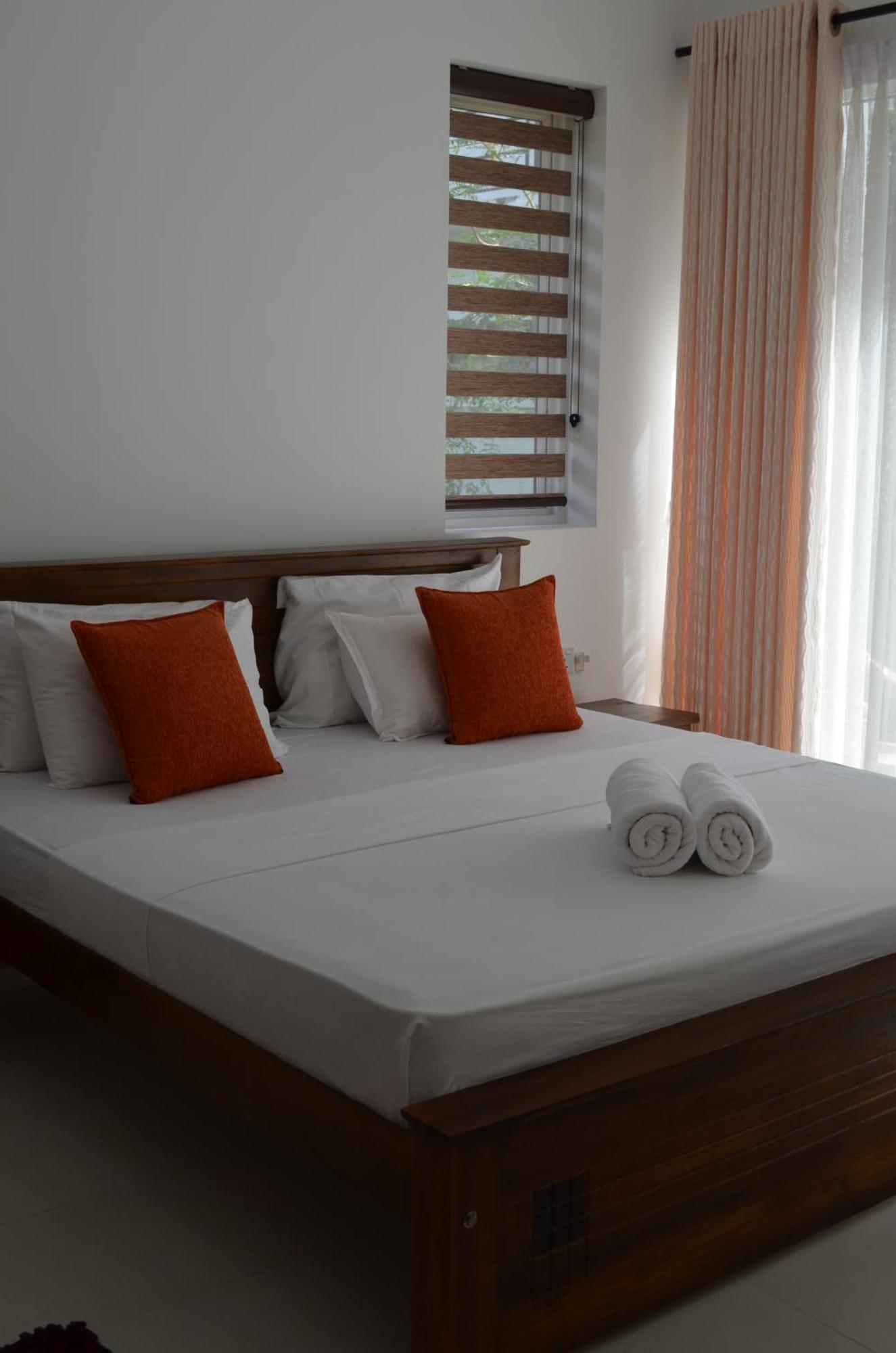 Silina Airport Transit Hotel & Residence Katunayaka Екстериор снимка