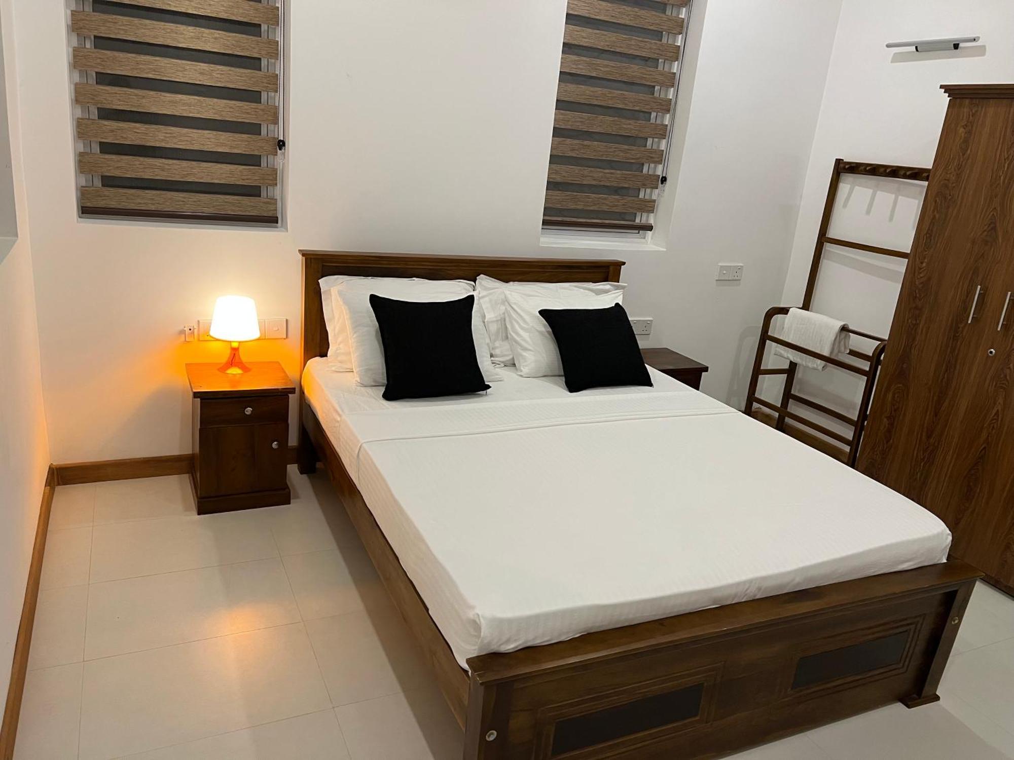 Silina Airport Transit Hotel & Residence Katunayaka Екстериор снимка