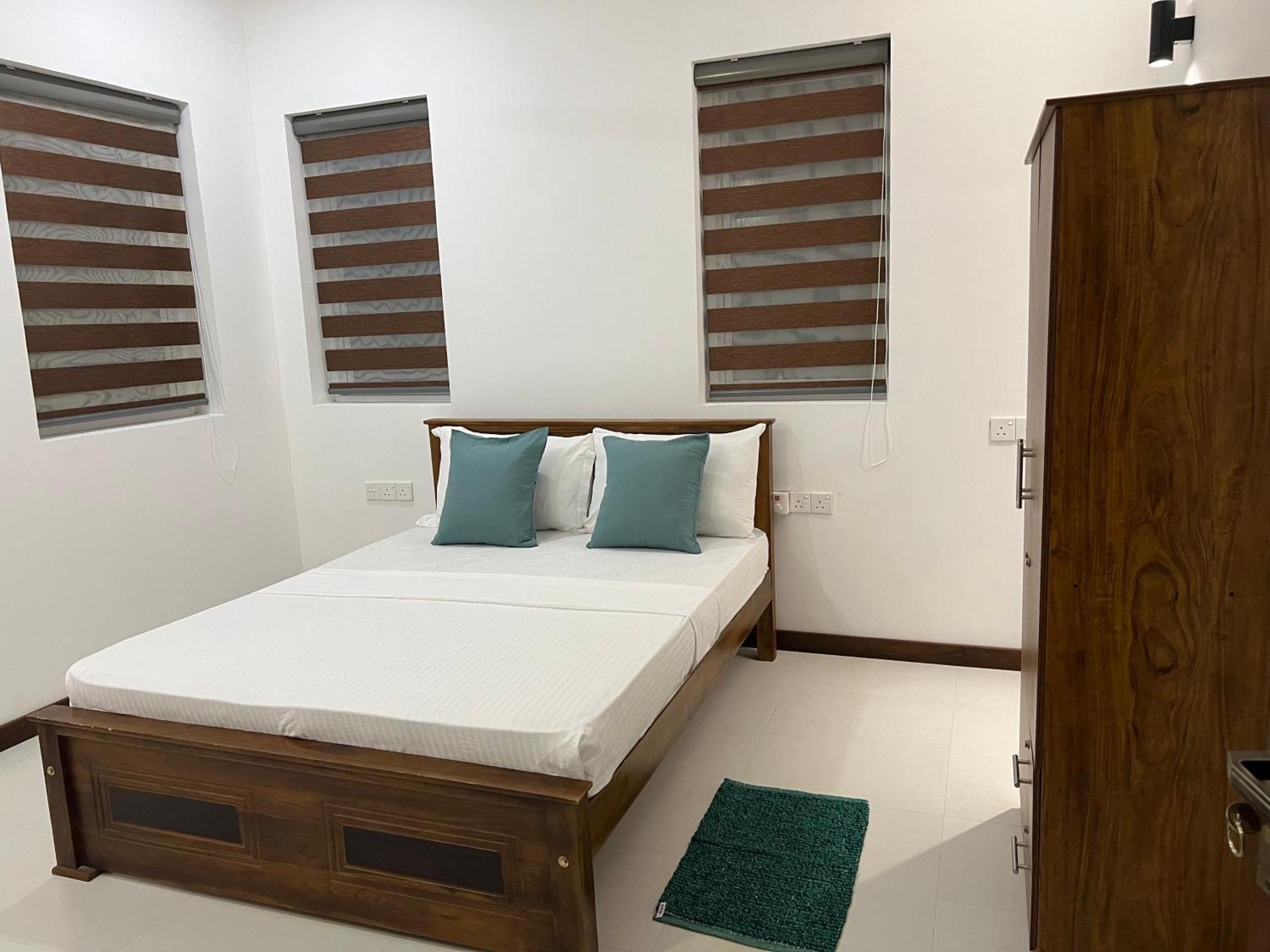 Silina Airport Transit Hotel & Residence Katunayaka Екстериор снимка